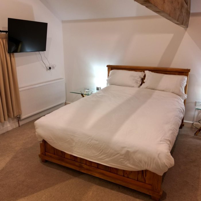 Bristol Airport Accommodation at Goblin Combe Farm